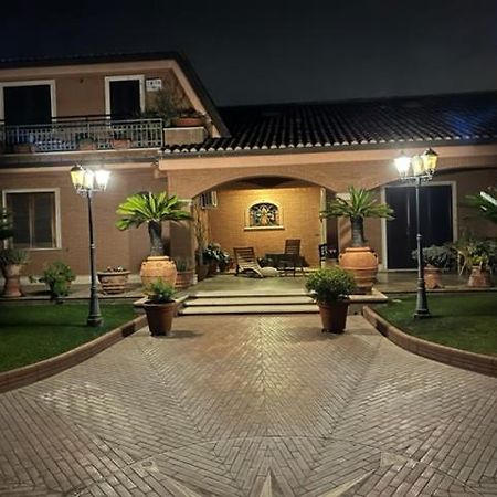 Villa Ines Ардеа Экстерьер фото